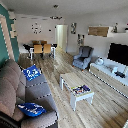 Apartamento Nuria Figueres  Dış mekan fotoğraf
