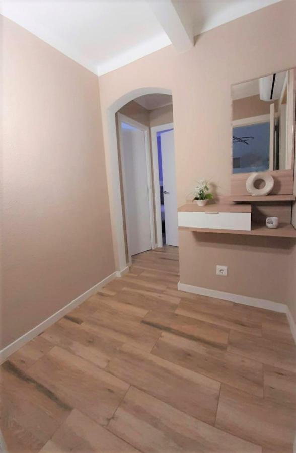 Apartamento Nuria Figueres  Dış mekan fotoğraf