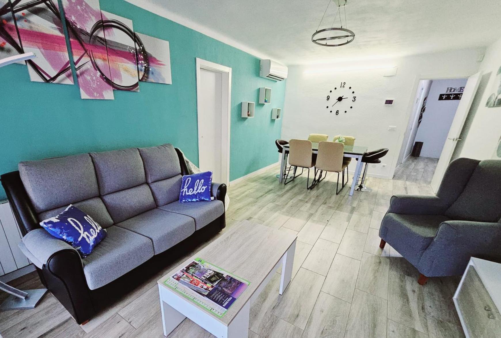 Apartamento Nuria Figueres  Dış mekan fotoğraf