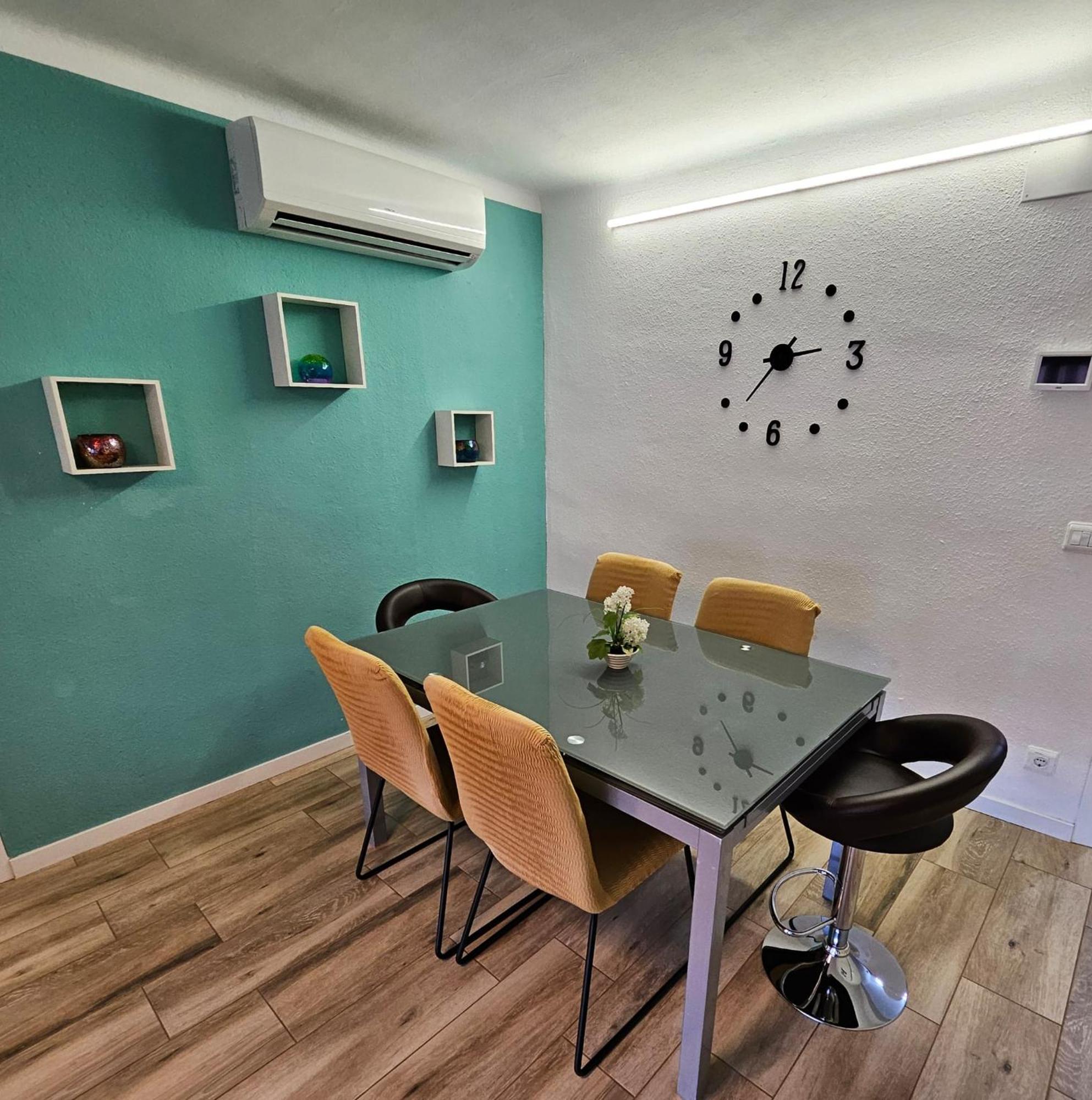 Apartamento Nuria Figueres  Dış mekan fotoğraf