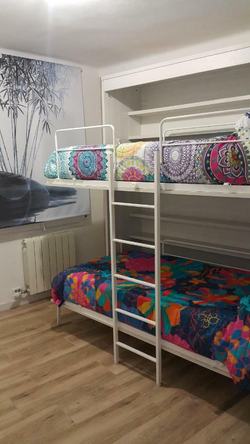 Apartamento Nuria Figueres  Dış mekan fotoğraf